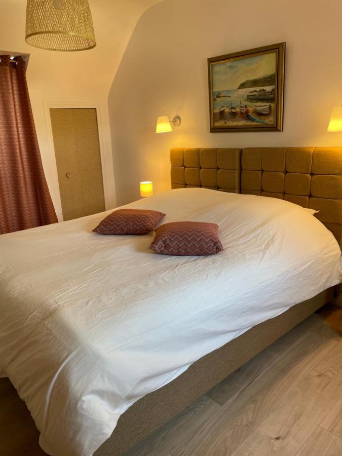 Gite Milin A Sizun Hebergement Confortable Pour 7 Pers エクステリア 写真